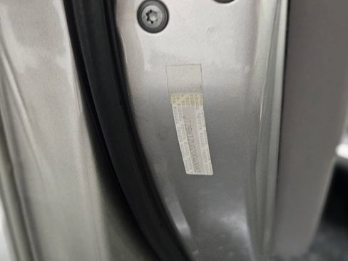 Used 2002 Toyota Prius FWD image 12