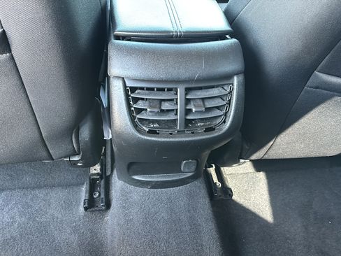 Used 2021 Chevrolet Malibu LT FWD image 15