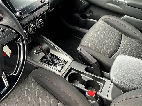 New 2025 Mitsubishi Outlander Sport SE image 17