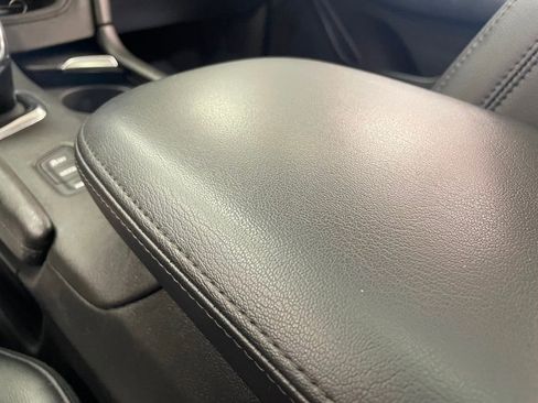 Used 2019 Cadillac XT5 Luxury image 34