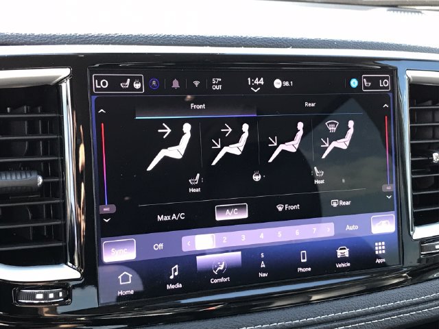 Used 2024 Chrysler Pacifica Limited FWD image 14