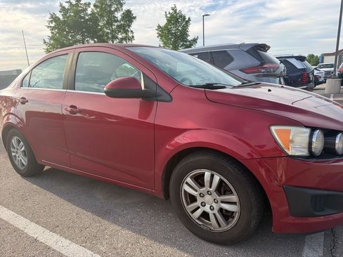 Used 2013 Chevrolet Sonic LT FWD image 4