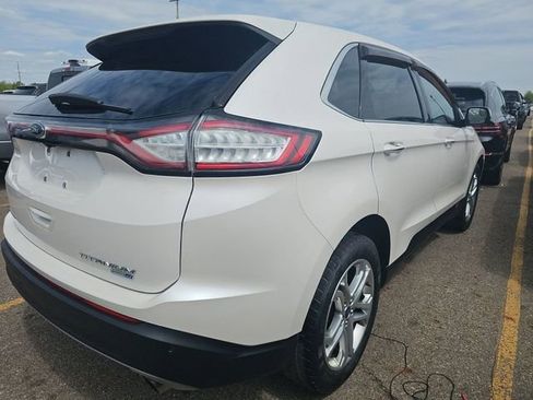 Used 2018 Ford Edge Titanium w/ Equipment Group 301A AWD/4WD image 2