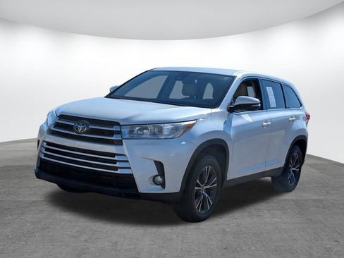 Used 2019 Toyota Highlander Plus image 8