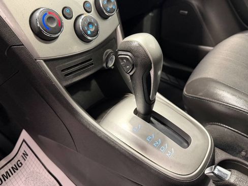 Used 2016 Chevrolet Trax LT w/ LT Sun and Sound Package image 26