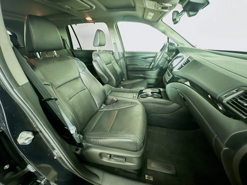 Used 2017 Honda Pilot Elite image 32