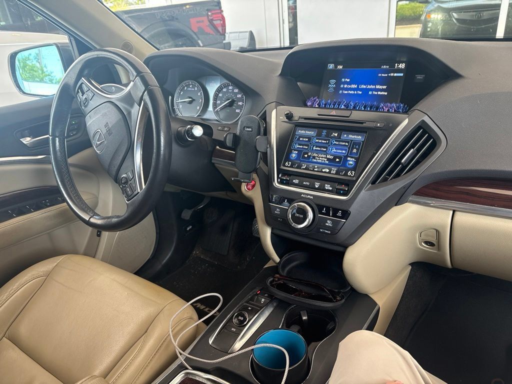 Used 2016 Acura MDX w/ Technology Package FWD image 2