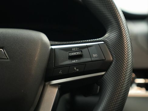 Used 2025 Mitsubishi Outlander ES image 26