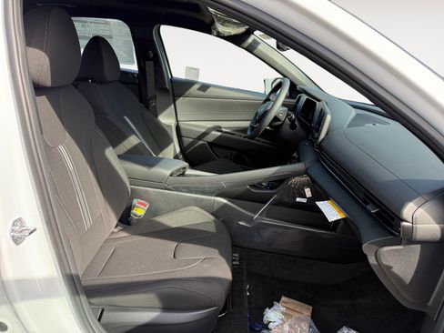 New 2026 Hyundai Elantra SEL Sport Premium image 19