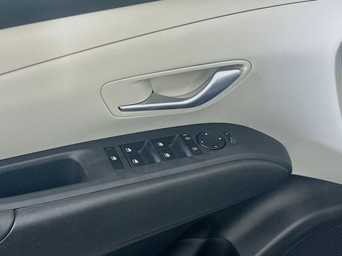Used 2025 Hyundai Tucson SEL FWD image 15