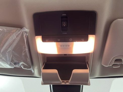 New 2025 Nissan Altima 2.5 SR w/ SR Premium Package image 37