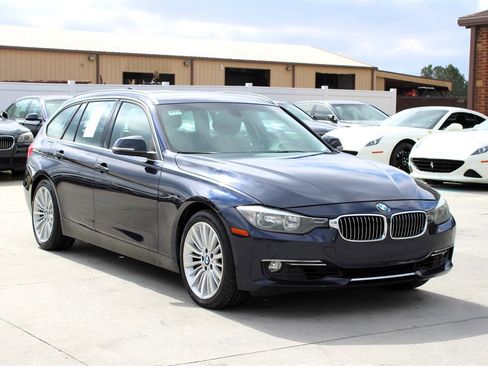 Used 2014 BMW 328i xDrive Wagon image 9