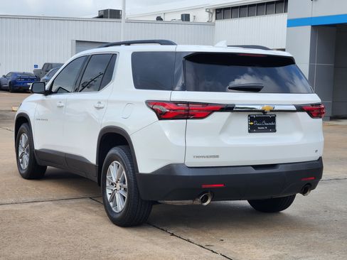 Certified 2023 Chevrolet Traverse LT image 6