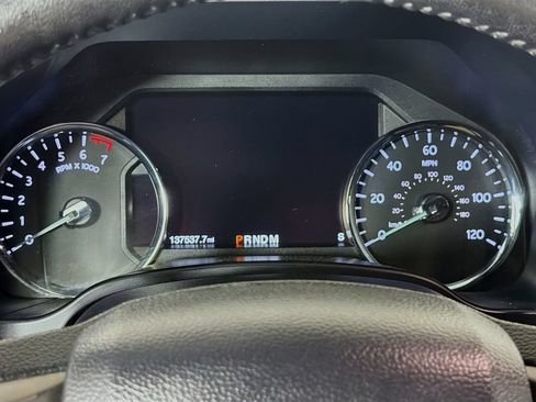 Used 2019 Ford Expedition Max XLT w/ Equipment Group 202A AWD/4WD image 14