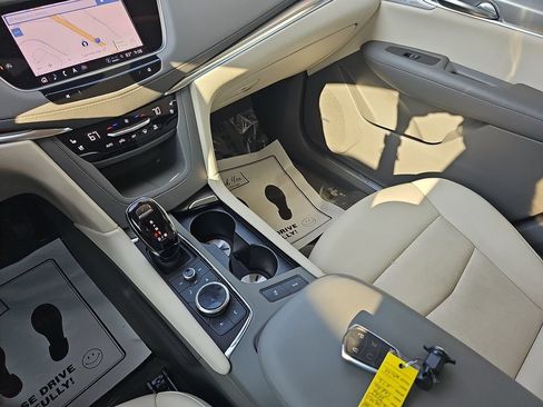 Used 2022 Cadillac XT5 Premium Luxury w/ LPO, Floor Liner Package FWD image 25