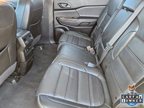 Used 2023 GMC Acadia Denali image 34