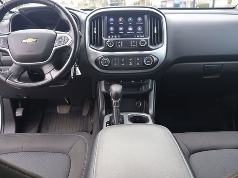 Used 2022 Chevrolet Colorado LT w/ LT Convenience Package image 25