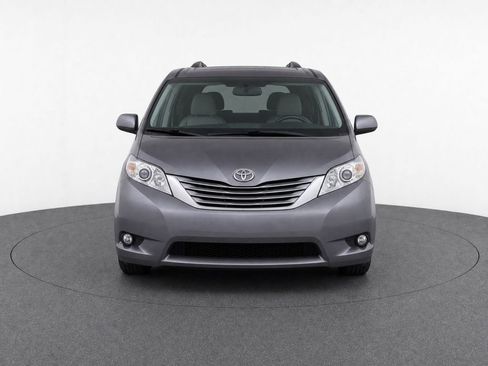 Used 2016 Toyota Sienna XLE Premium w/ Outdoor Package AWD/4WD image 8