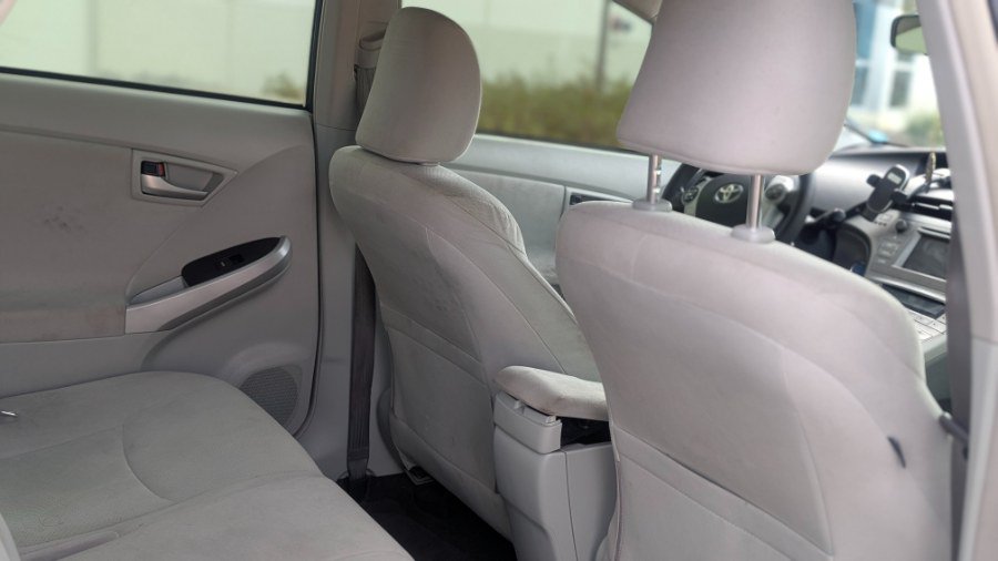 Used 2013 Toyota Prius Two FWD image 15