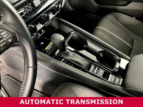 Used 2025 Honda Accord Sport image 16