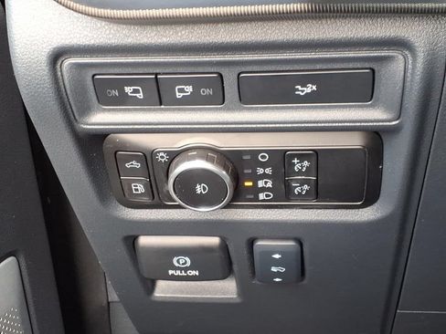 Used 2024 Ford F150 Lariat w/ Equipment Group 502A High AWD/4WD image 38
