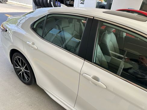 Used 2023 Toyota Camry SE w/ Convenience Package image 9