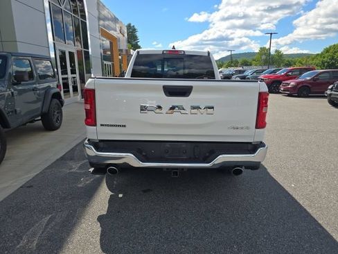 Used 2025 RAM 1500 Big Horn AWD/4WD image 6