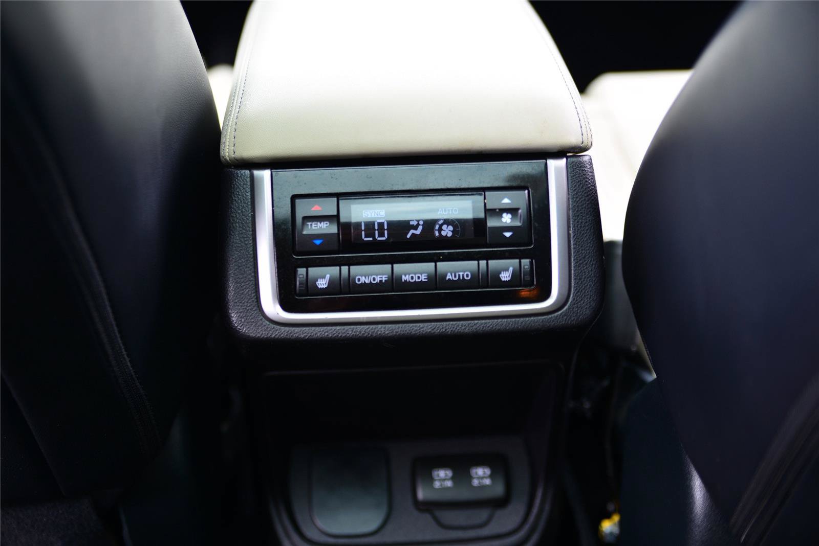 Used 2019 Subaru Ascent Limited w/ Popular Package #3 AWD/4WD image 22