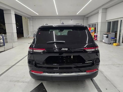 New 2025 Jeep Grand Cherokee Laredo w/ Luxury Tech Group I RWD image 5