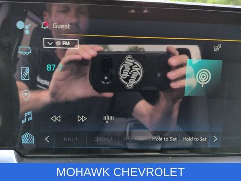 Used 2023 Chevrolet Silverado 1500 LT AWD/4WD image 13