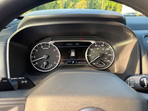 Used 2025 Nissan Rogue S FWD image 16