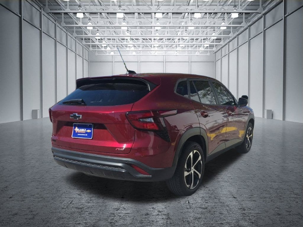 Certified 2024 Chevrolet Trax RS FWD image 6