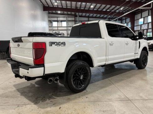 Used 2022 Ford F250 Lariat w/ Black Appearance Package AWD/4WD image 8