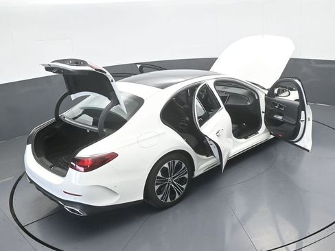 Used 2025 Mercedes-Benz E 350 Sedan image 72