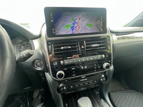 Used 2023 Lexus GX 460 Luxury w/ Sport Design Package AWD/4WD image 11