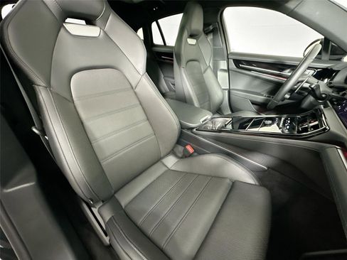 Certified 2024 Porsche Panamera 4 AWD/4WD image 28