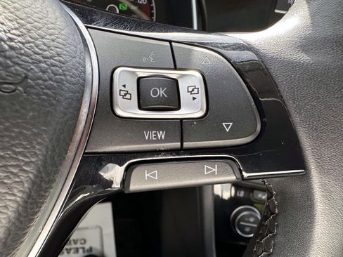 Used 2020 Volkswagen Jetta SE w/ SE Cold Weather Package FWD image 17