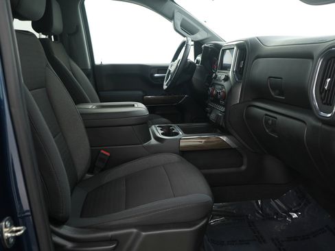 Used 2020 Chevrolet Silverado 1500 RST image 13