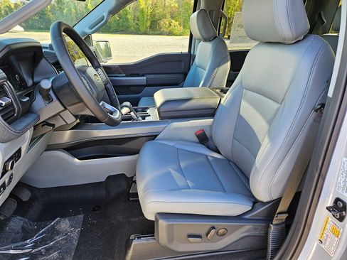 New 2025 Ford F150 Lightning Flash image 4