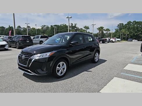 Used 2025 Nissan Kicks Play S FWD image 23