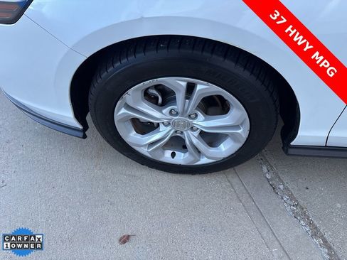 Used 2023 Honda Accord LX image 32