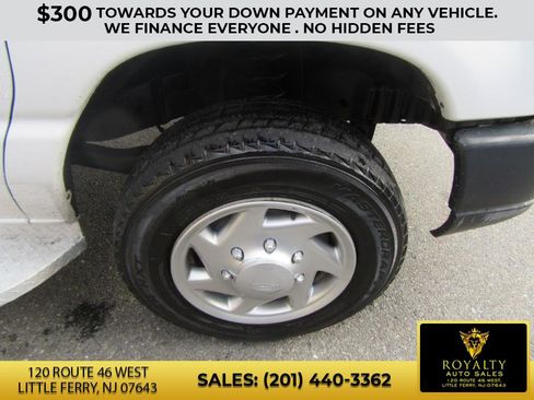 Used 2011 Ford E-150 and Econoline 150 XLT image 14