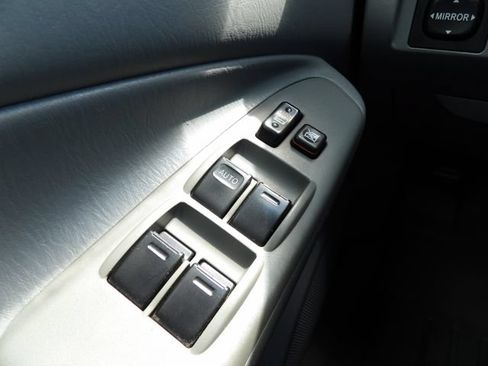 Used 2010 Toyota Tacoma 4x4 Double Cab image 28