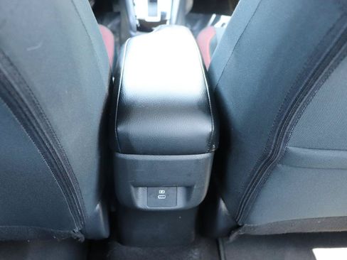 Used 2024 Nissan Versa SR FWD image 20