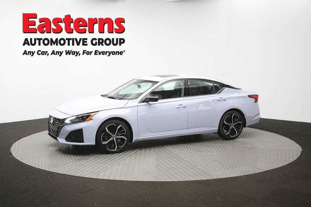 Used 2025 Nissan Altima 2.5 SR w/ SR Premium Package FWD image 58