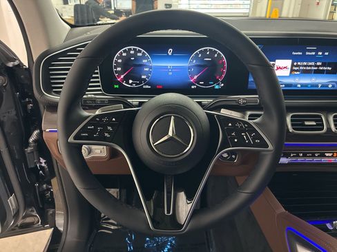 New 2026 Mercedes-Benz GLE 450 4MATIC image 8