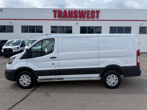 Used 2024 Ford Transit 250 Low Roof w/ Exterior Upgrade Package RWD image 2