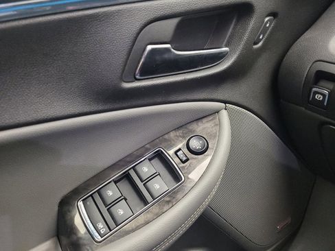 Used 2015 Chevrolet Impala LTZ FWD image 27