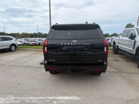Used 2025 Ford Expedition Max Active RWD image 6