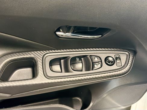 Used 2025 Nissan Versa SV w/ Trunk Package FWD image 15